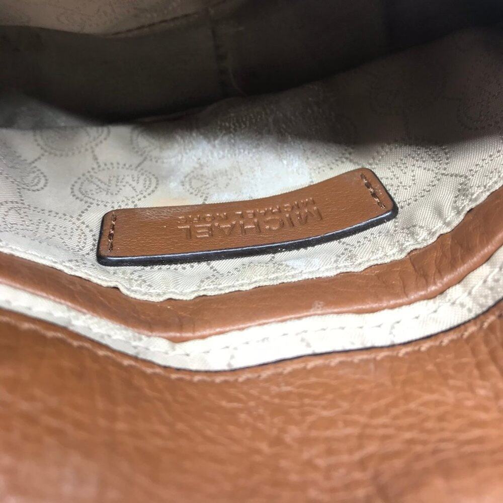 Michael Kors Customized Brown Leathe Crossbody Bag - Picture 7 of 8